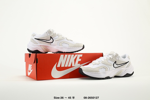 ナイキ靴側面デザイン